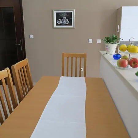 Apartment Aida