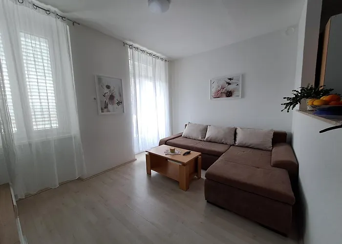 Aida Novi Vinodolski